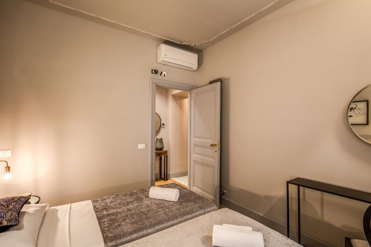 Decharme Apartment With Terrace In Monti Rome Exterior photo