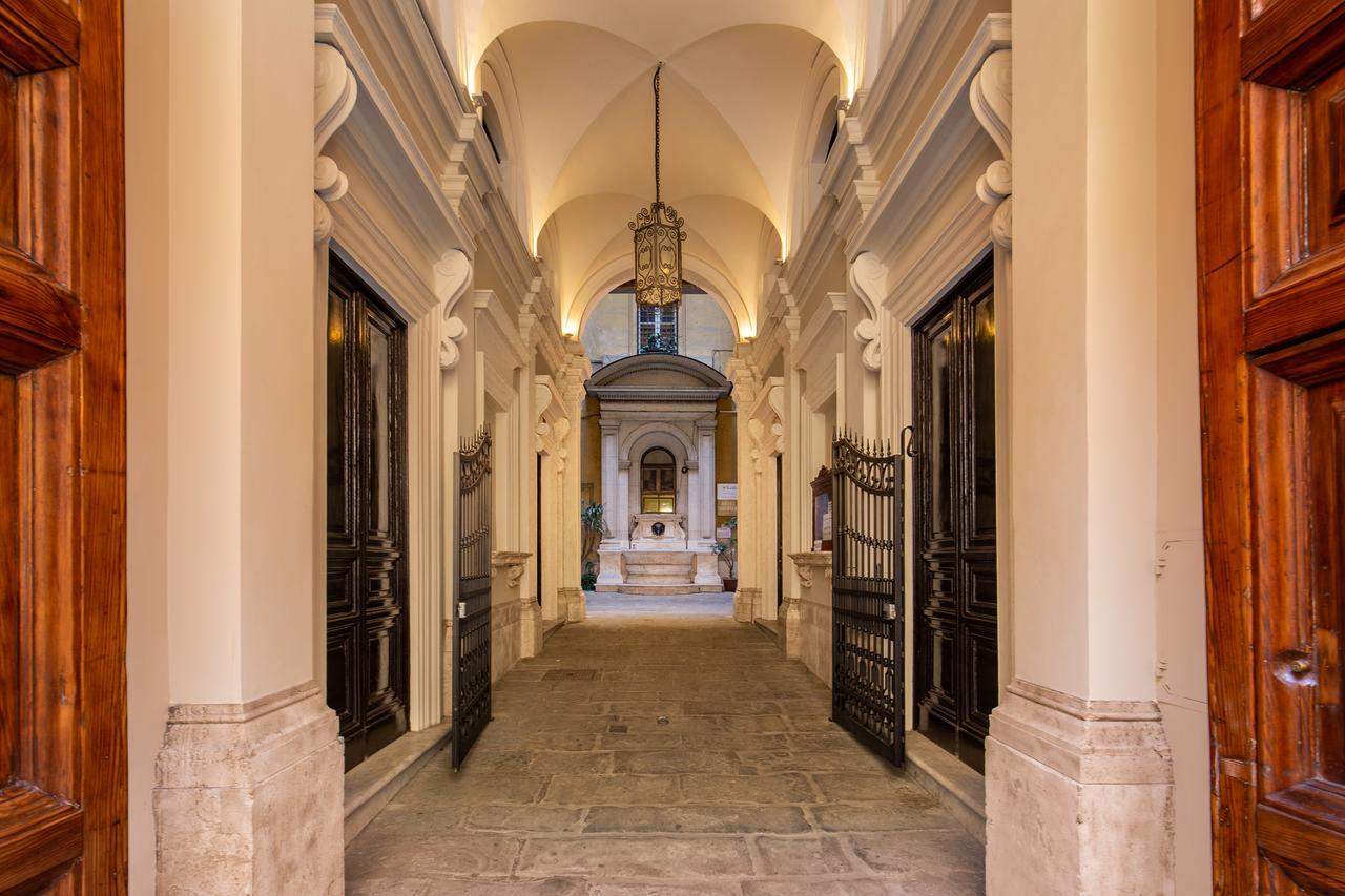 Decharme Apartment With Terrace In Monti Rome Exterior photo